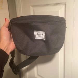 Herschel waist pack